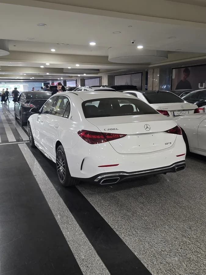 مرسدس بنز کلاس C — عکس ۵ از ۶