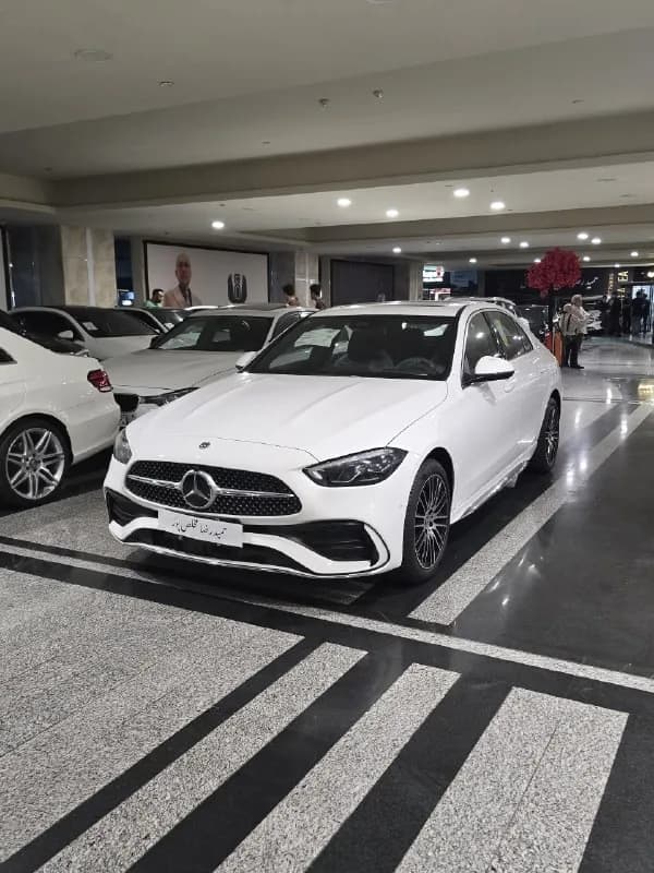 مرسدس بنز کلاس C — عکس ۱ از ۶