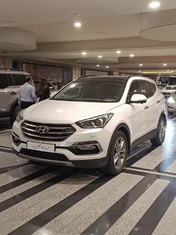 هیوندای سانتافه — عکس ۱ از ۶