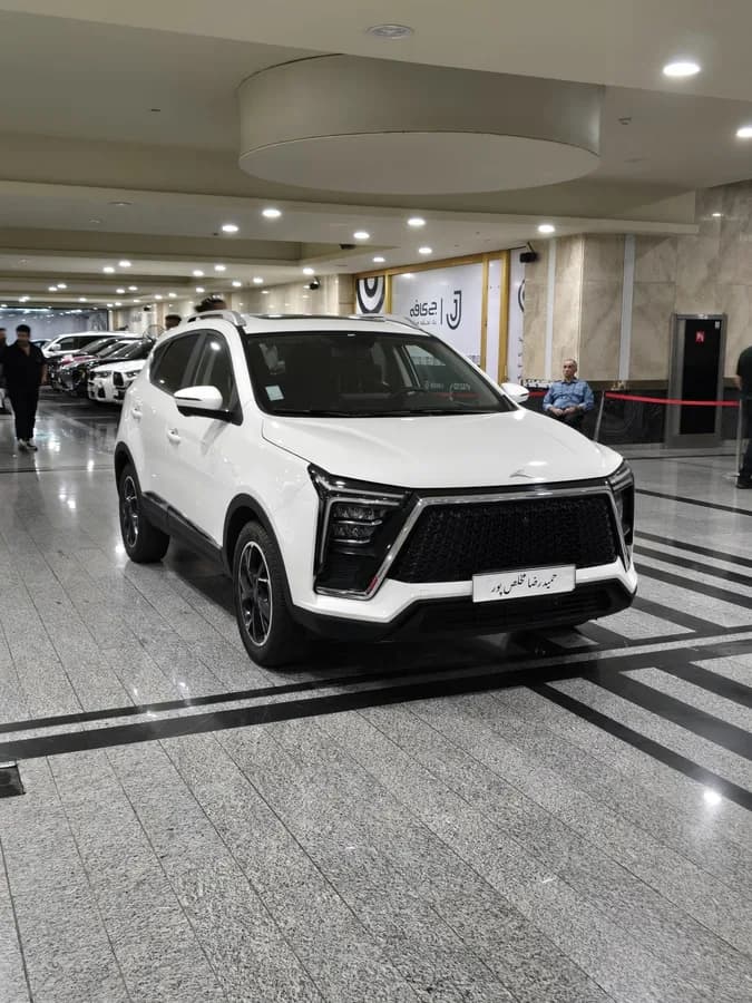 کی ام سی X5 — عکس ۲ از ۶