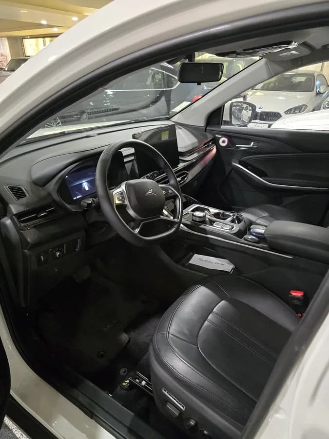 کی ام سی X5 — عکس ۴ از ۶