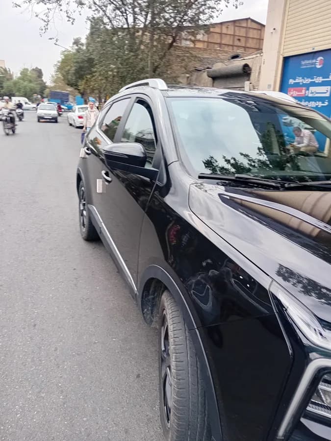 کی ام سی X5 — عکس ۵ از ۶