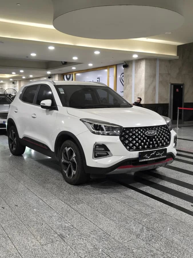 ام وی ام X55 پرو — عکس ۴ از ۶