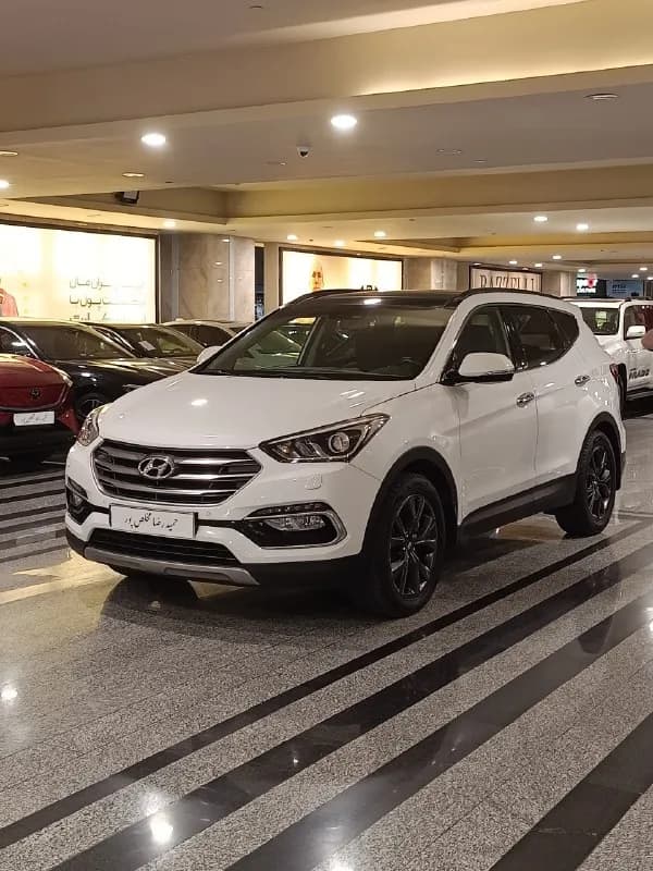 هیوندای سانتافه — عکس ۱ از ۶