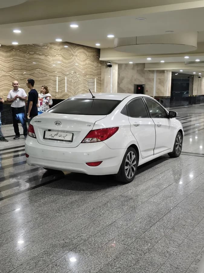 هیوندای اکسنت — عکس ۴ از ۶