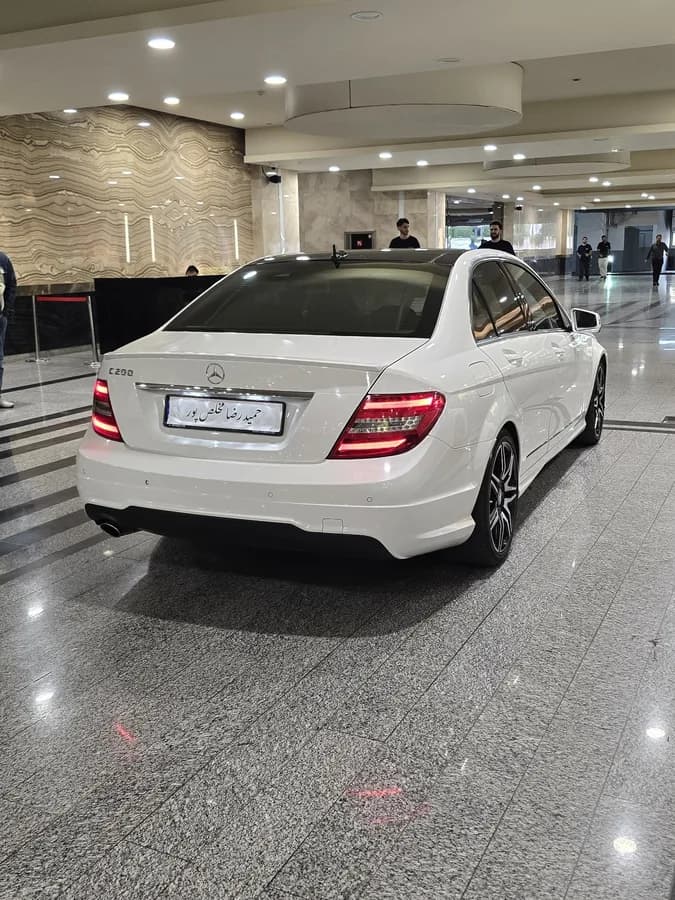 مرسدس بنز کلاس C — عکس ۶ از ۶