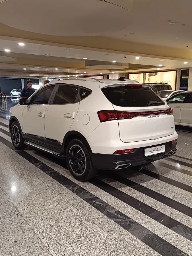کی ام سی X5 — عکس ۴ از ۷
