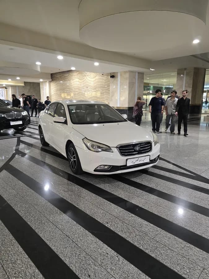 بسترن B50F — عکس ۳ از ۶