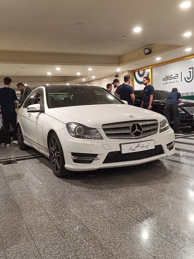 مرسدس بنز کلاس C — عکس ۵ از ۶