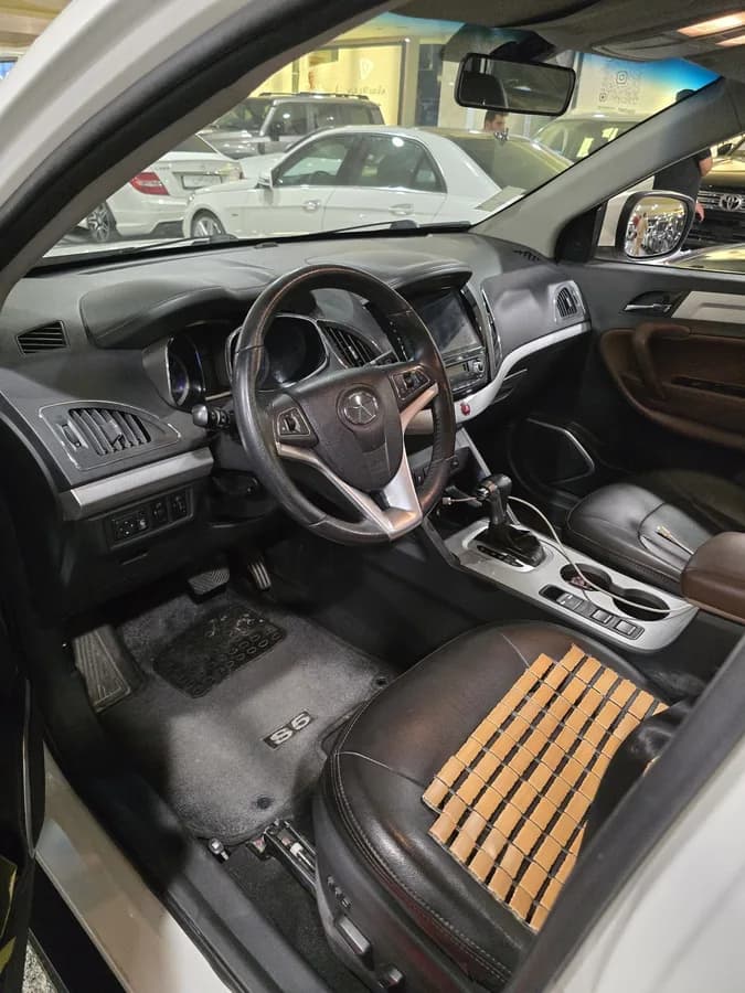 جک S5 — عکس ۵ از ۶