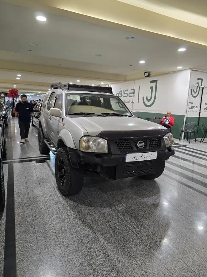 نیسان رونیز — عکس ۳ از ۶