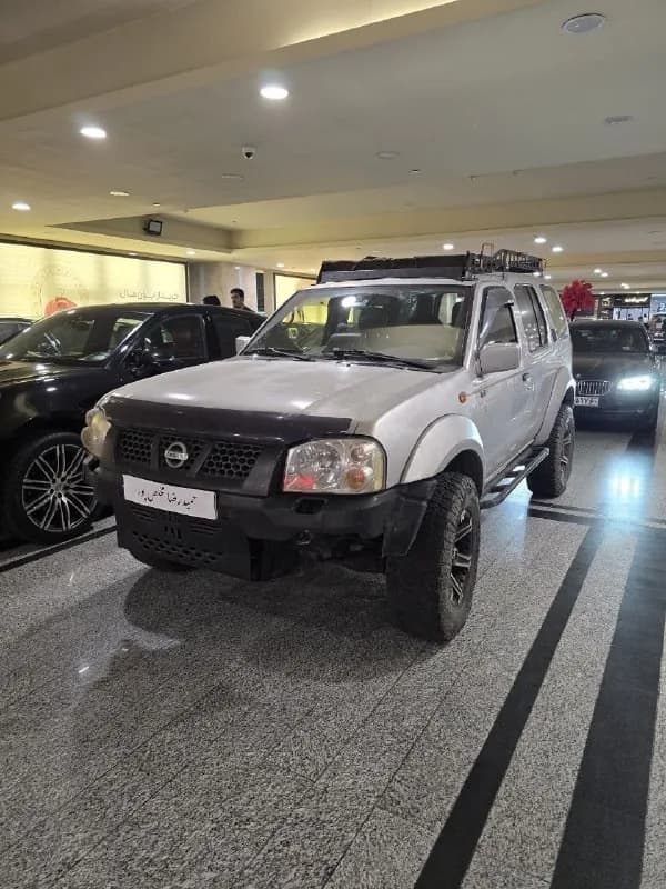 نیسان رونیز — عکس ۱ از ۶