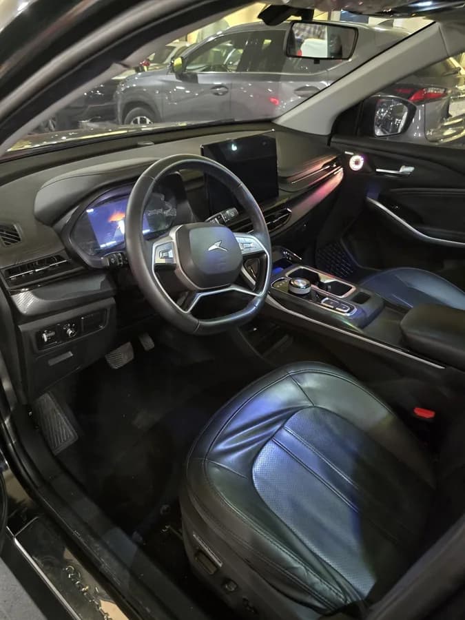 کی ام سی X5 — عکس ۴ از ۶