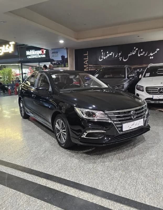ام جی MG5 — عکس ۱ از ۸