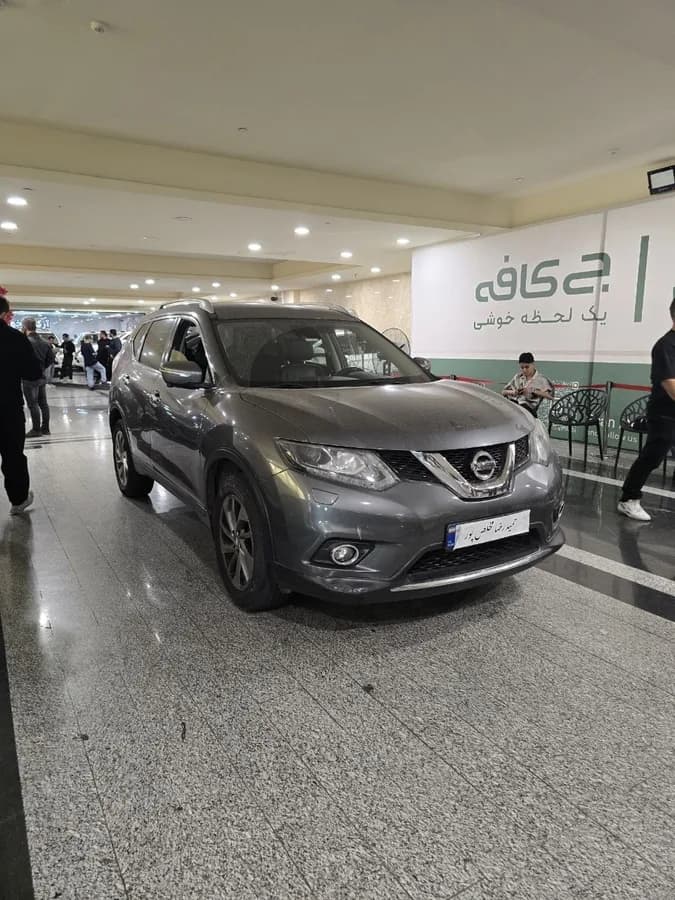 نیسان ایکستریل — عکس ۳ از ۶