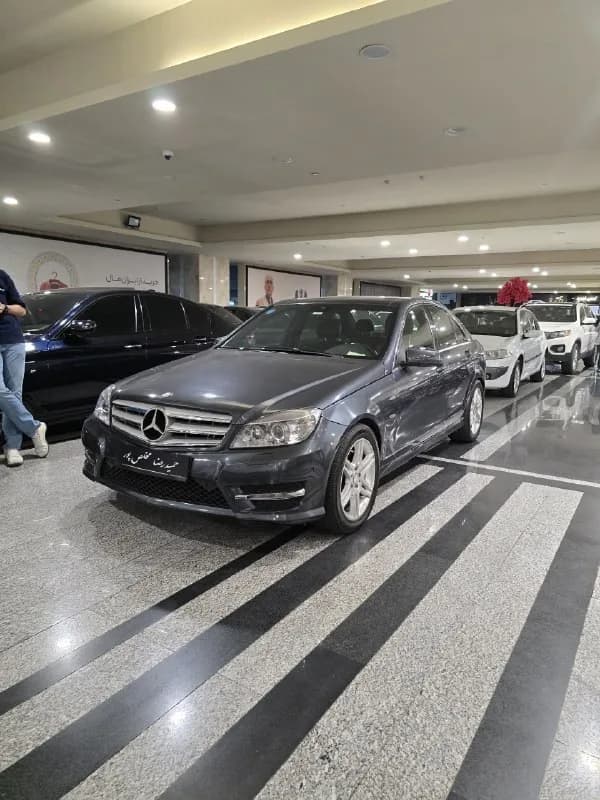 مرسدس بنز کلاس C — عکس ۱ از ۱