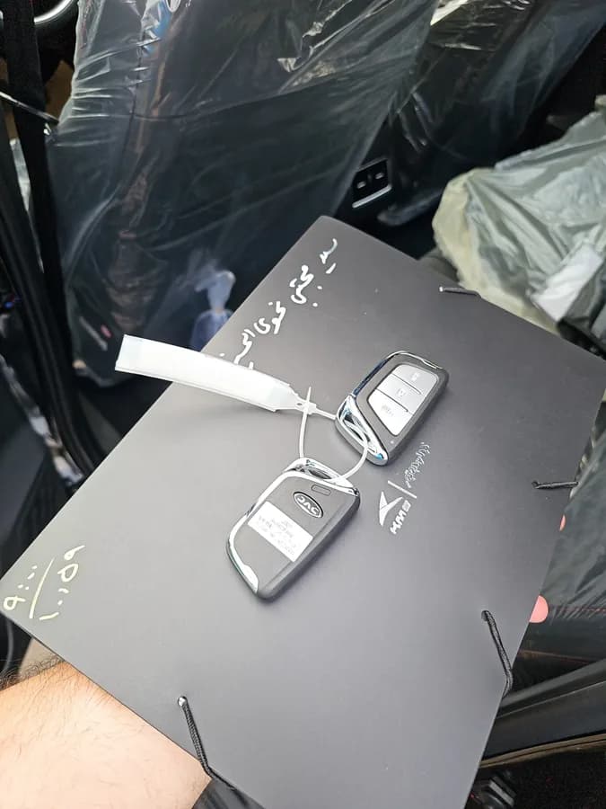 کی ام سی T9 — عکس ۹ از ۱۰