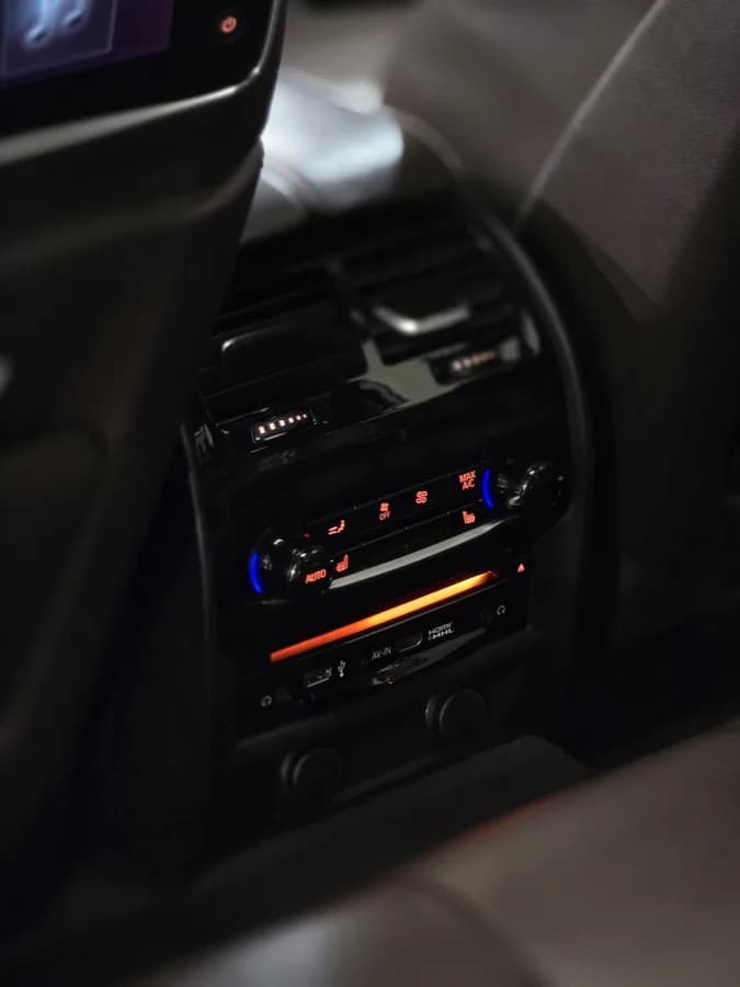 بی ام و سری 5 — عکس ۶ از ۱۰
