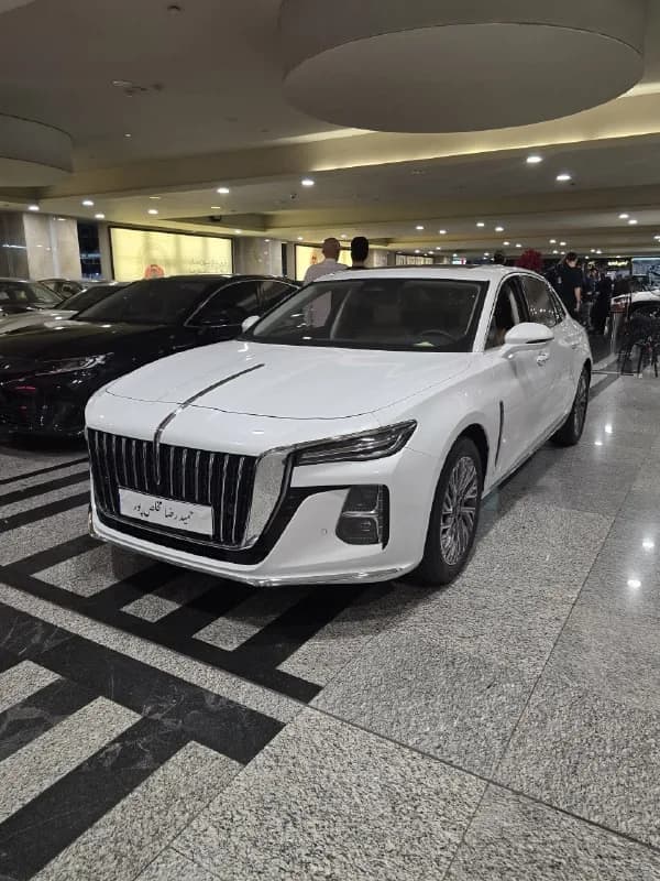 هونگچی H5 — عکس ۱ از ۶