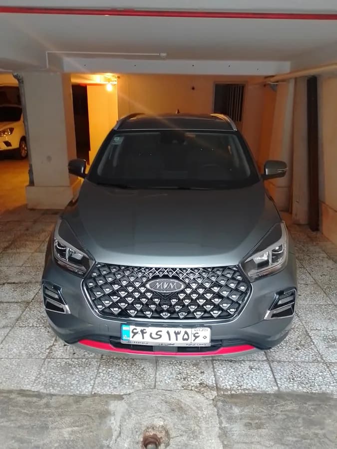 ام وی ام X55 پرو — عکس ۱ از ۵