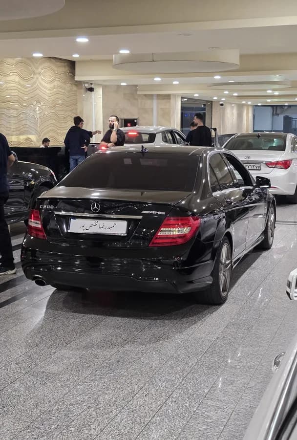 مرسدس بنز کلاس C — عکس ۲ از ۶