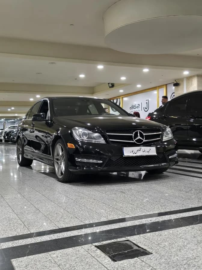 مرسدس بنز کلاس C — عکس ۳ از ۶