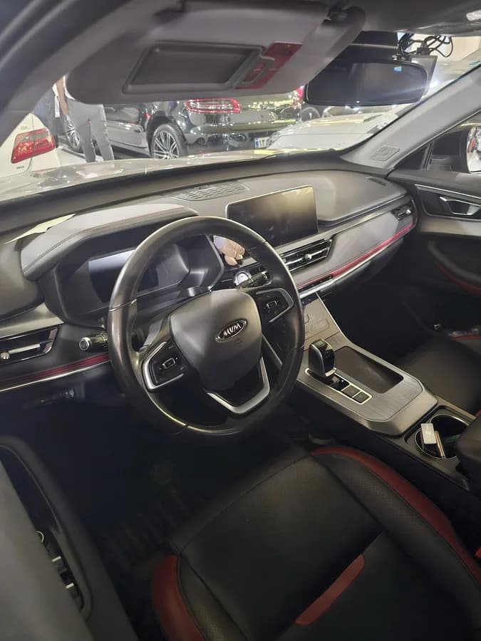 ام وی ام X55 — عکس ۳ از ۵