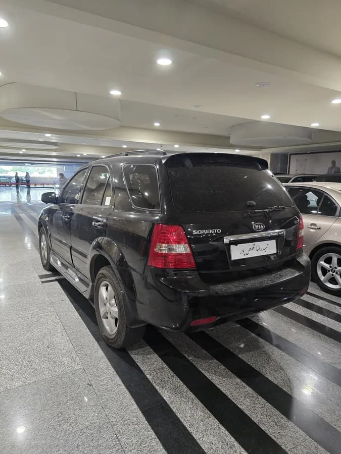 کیا سورنتو — عکس ۲ از ۶