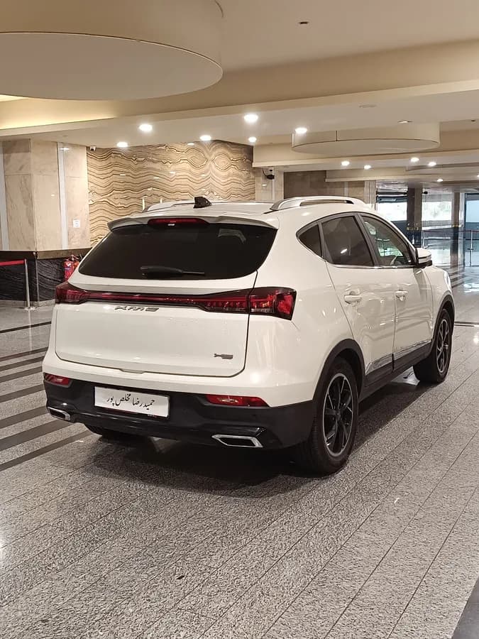 کی ام سی X5 — عکس ۳ از ۶