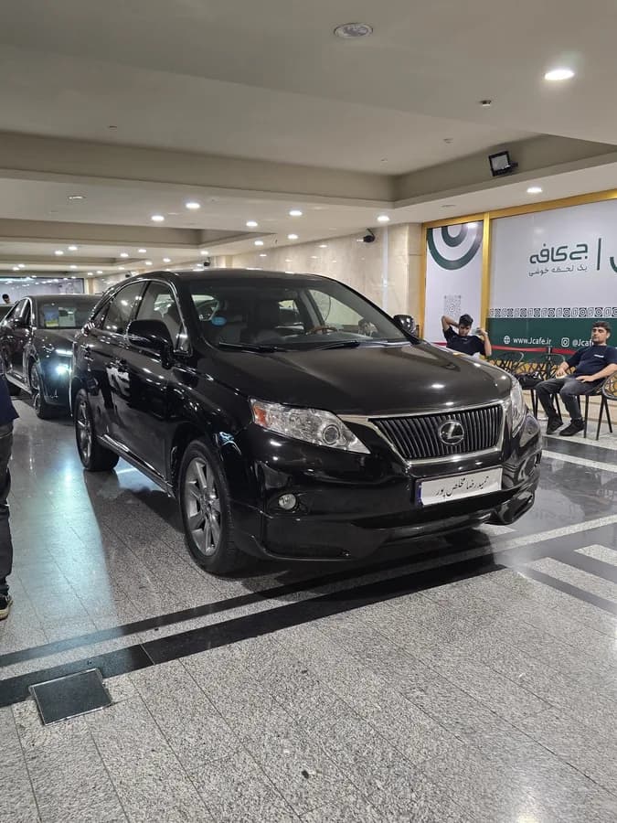لکسوس RX — عکس ۲ از ۷