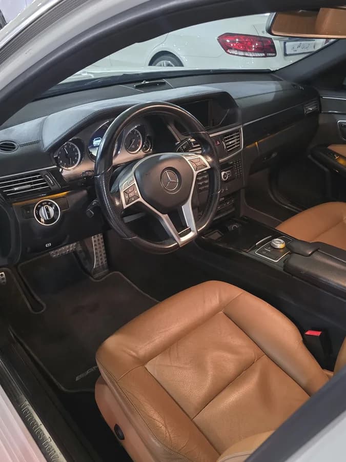 مرسدس بنز کلاس E — عکس ۲ از ۶