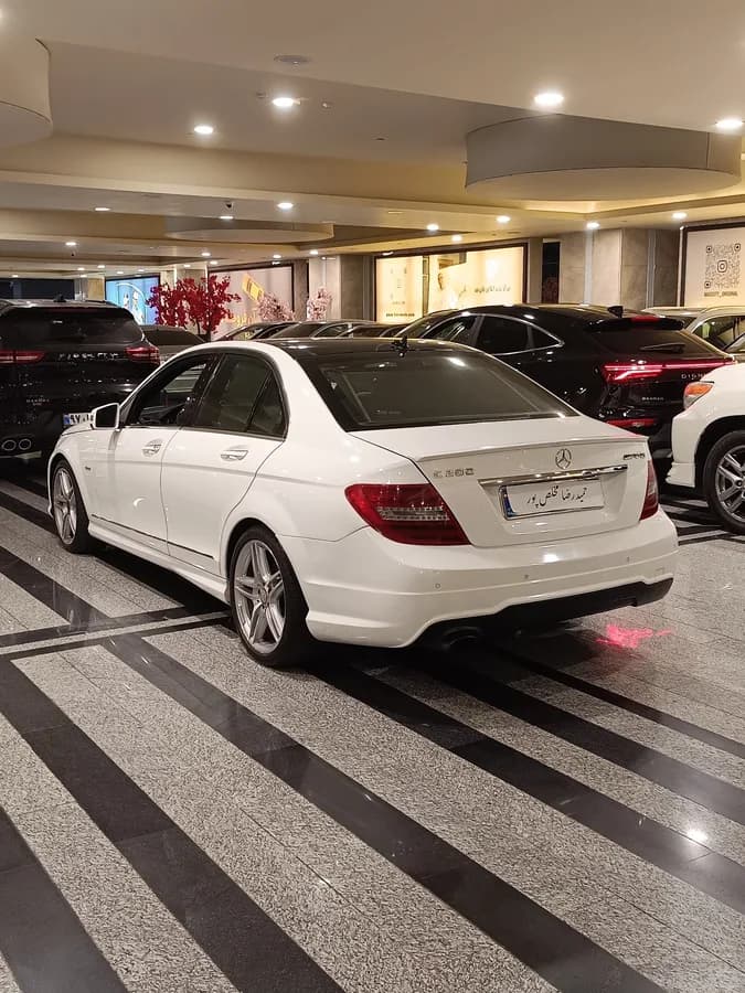 مرسدس بنز کلاس C — عکس ۶ از ۶