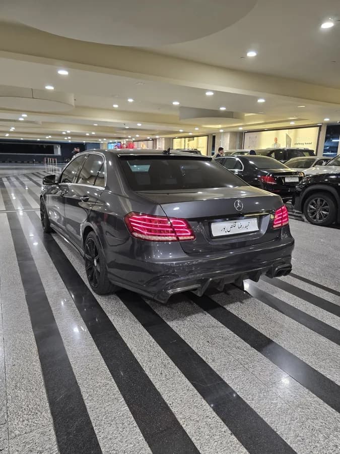مرسدس بنز کلاس E — عکس ۳ از ۵