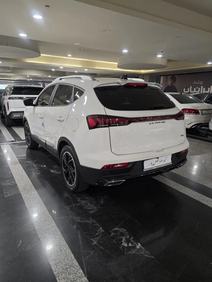کی ام سی X5 — عکس ۳ از ۶