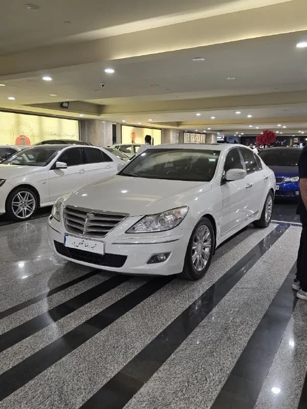 هیوندای جنسیس — عکس ۱ از ۶