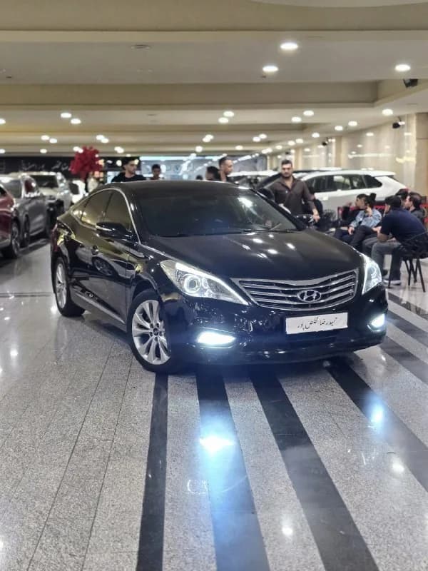هیوندای آزرا — عکس ۱ از ۴