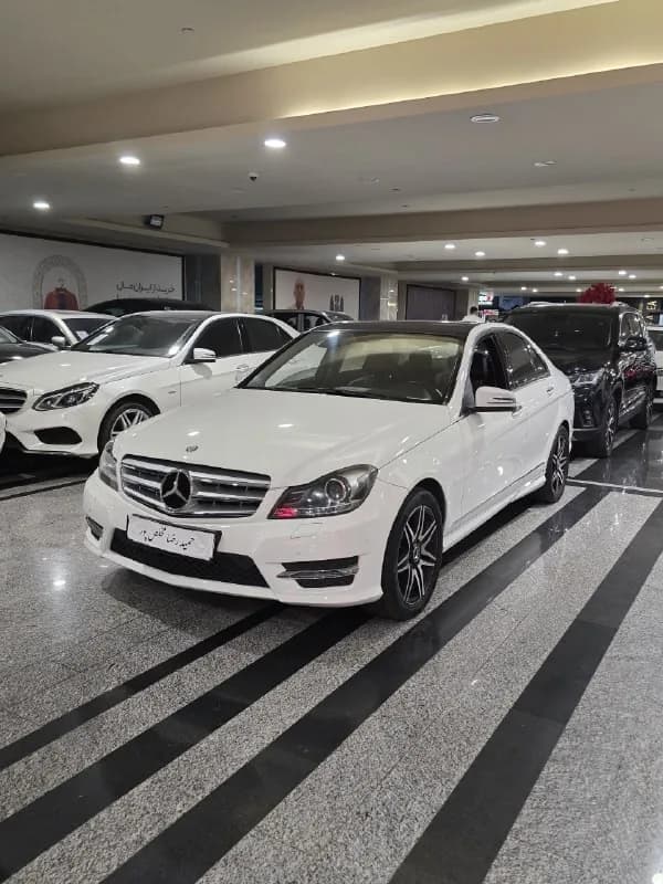مرسدس بنز کلاس C — عکس ۱ از ۶