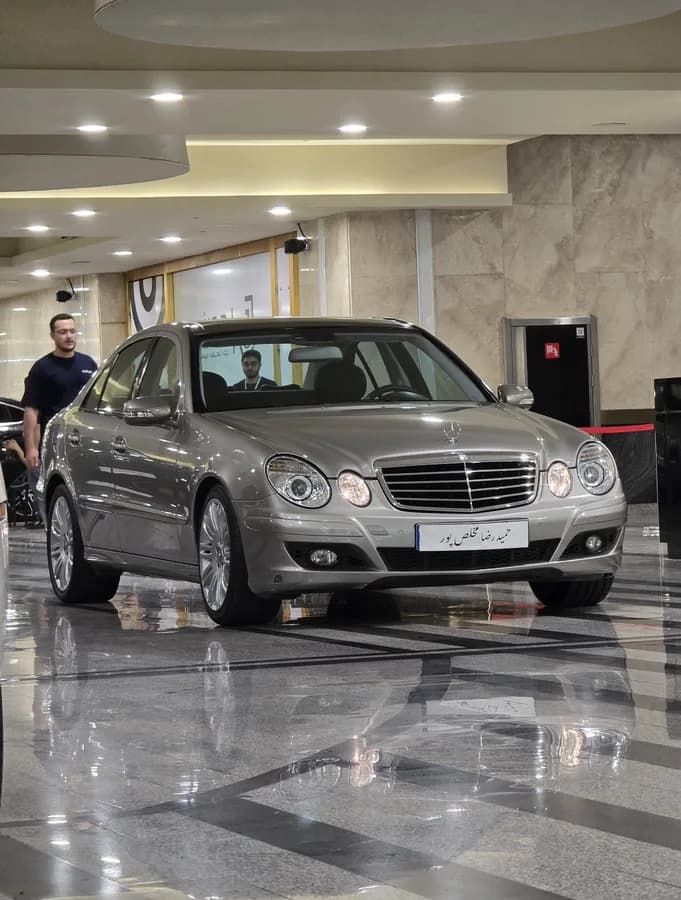 مرسدس بنز کلاس E — عکس ۴ از ۷