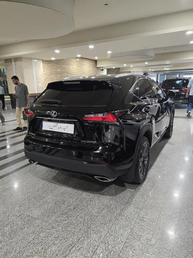 لکسوس NX — عکس ۲ از ۶