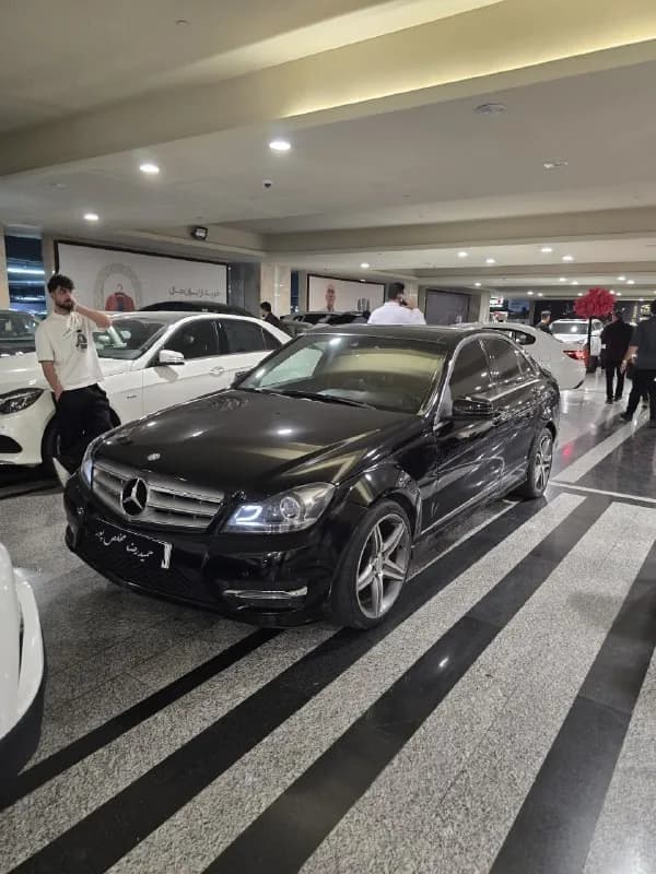 مرسدس بنز کلاس C — عکس ۱ از ۷