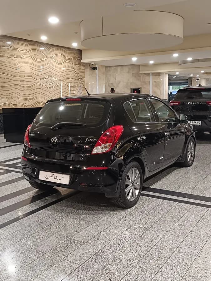 هیوندای i20 — عکس ۵ از ۶