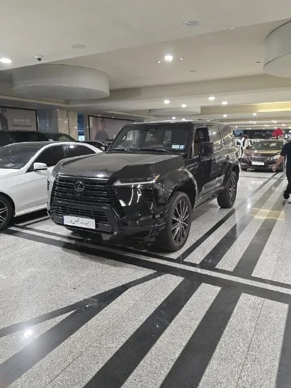 لکسوس GX — عکس ۱ از ۵