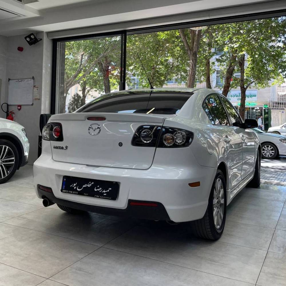 مزدا۳ مدل ۸۸