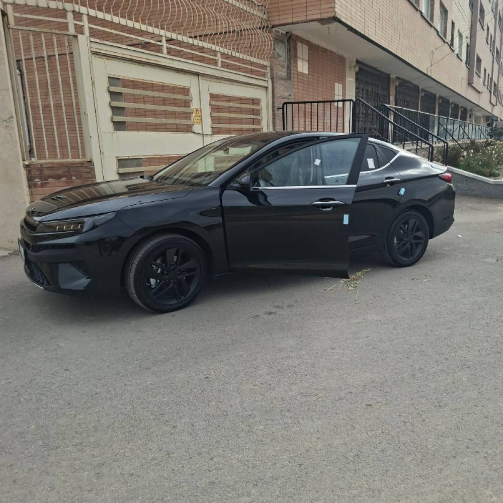 کی ام سی مدل J7 سال 1404  صفر