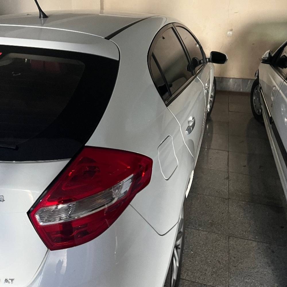 برلیانس مدل H320 1.65 اتوماتیک سال 1397  کارکرده