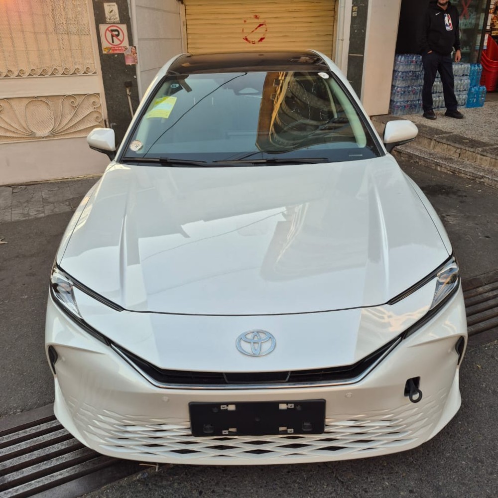 تویوتا (TOYOTA) کمری هیبرید 2.5 لیتر پریمیوم ادیشن سال 2024