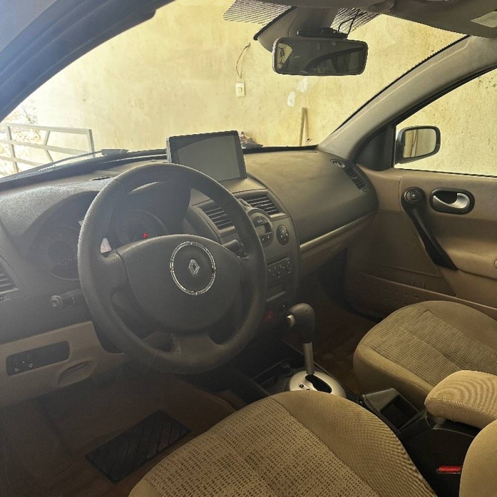 رنو مدل مگان سال 1391  کارکرده