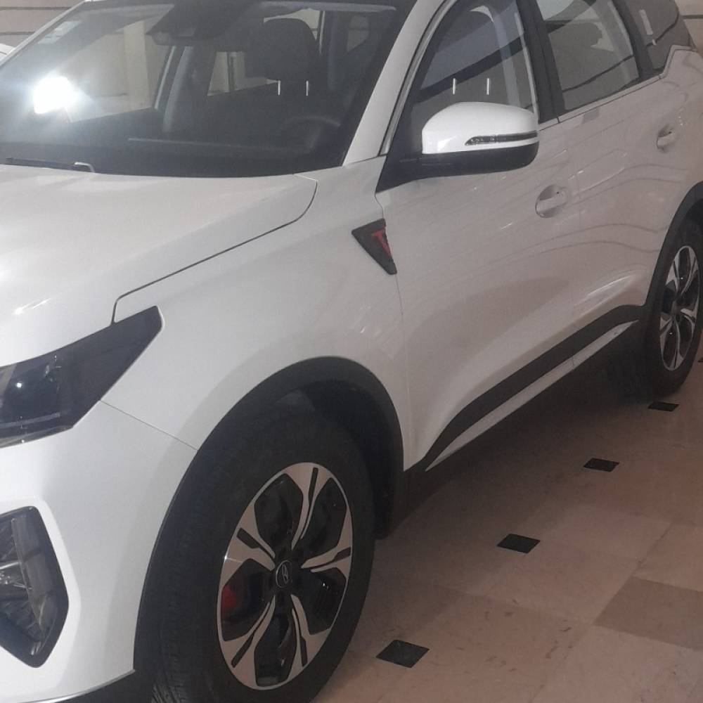 فونیکس مدل تیگو 7 پرو مکس 1.6 لیتر توربو AWD سال 1404  کارکرده