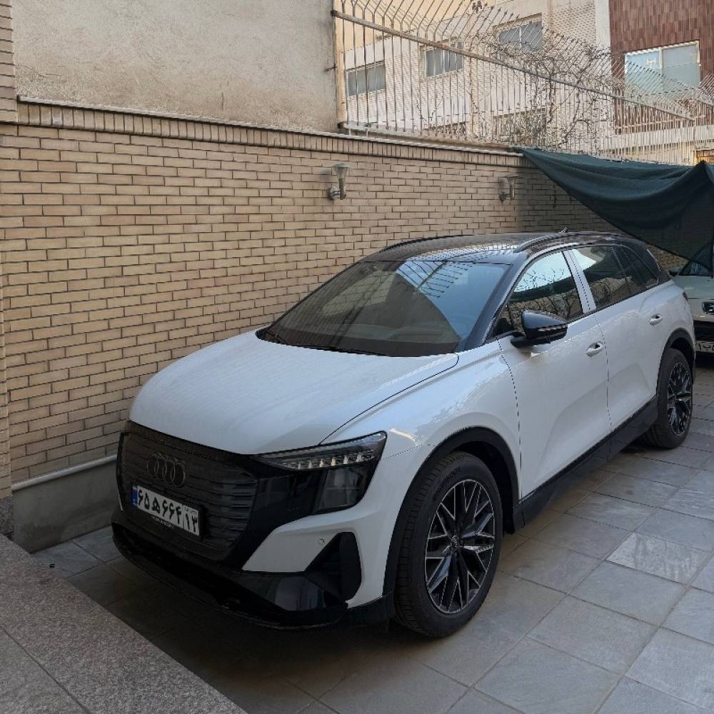 آئودی مدل Q5 e-tron 40 سال 2024  صفر
