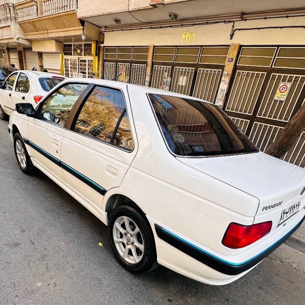 پژو مدل پارس XU7P سال 1402  کارکرده